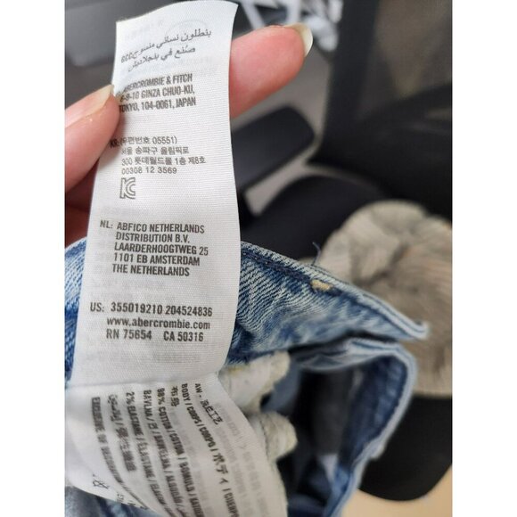 Hollister Womens Ultra High Rise Mom Jeans W32 L27 - Picture 6 of 6